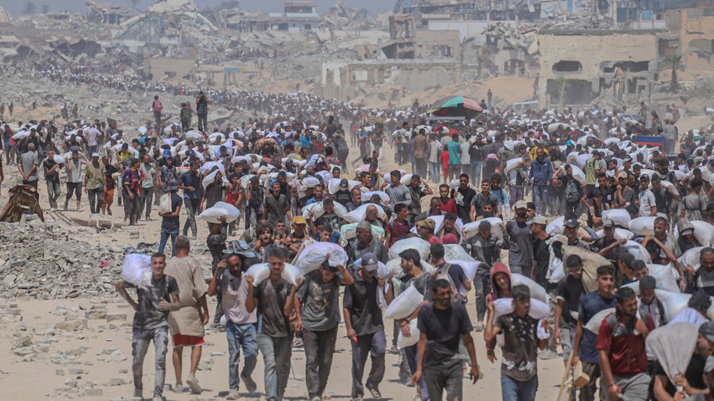 Crise humanitária em Gaza agrava-se com mortes em pontos de ajuda e fome crescente