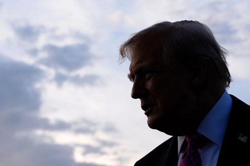 Trump matiza su postura migratoria y propone capacitación por expertos extranjeros