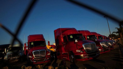 EE.

UU. Suspende Visas para Camioneros Extranjeros por Razones de Seguridad