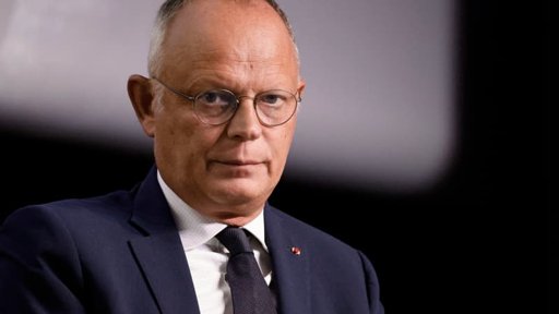 Édouard Philippe lie sa candidature présidentielle à une victoire municipale au Havre