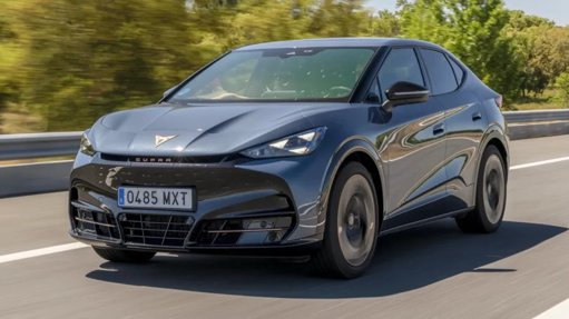 UE aplica tarifas a veículos elétricos chineses para proteger indústria local