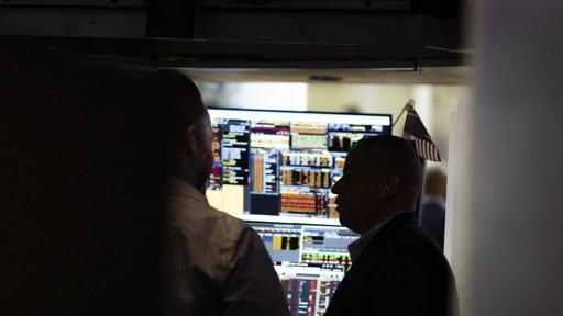 Discurso de Jerome Powell Impulsiona Mercados, mas Cautela Prevalece