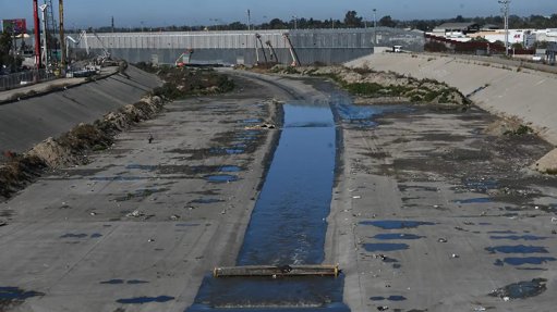 Urgen mayor inversión binacional para frenar contaminación por aguas residuales