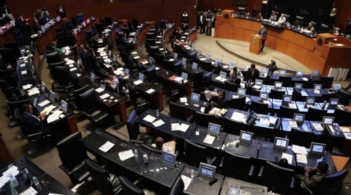 Senado aprueba Miscelánea Fiscal 2026 con alza de impuestos y mayor vigilancia del SAT