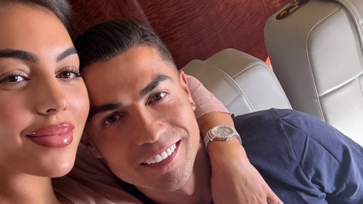 Georgina Rodríguez exibe anel de noivado milionário em publicação com Cristiano Ronaldo