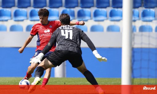 Desempenho da Oliveirense na Pré-época Levanta Questões sobre a Eficácia Ofensiva