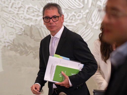 Inversión Fija Bruta Muestra Señales Mixtas con Alza Mensual y Fuerte Caída Anual