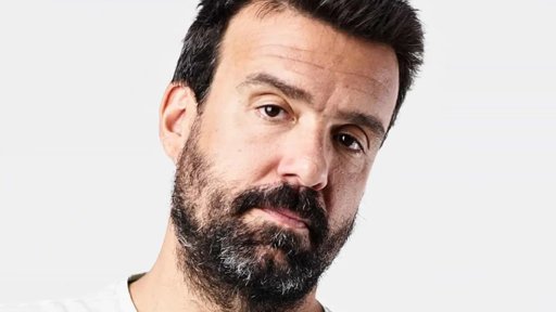 Miguel Araújo Celebra 20 Anos de Carreira com Concertos Esgotados