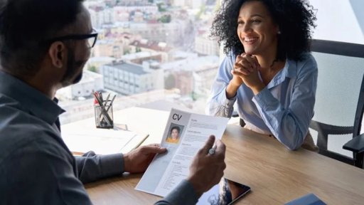 Bogotá Impulsa el Empleo con la Estrategia 'Talento Capital' y Cientos de Vacantes