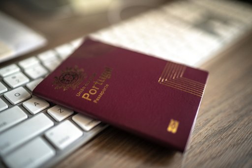 PS Denuncia Atrasos "Insustentáveis" nos Processos de Nacionalidade