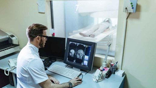 Unidade de Ressonância Magnética de Loulé realiza mais de 2.000 exames no primeiro ano