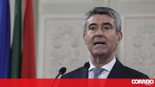 Crise na Saúde Intensifica Pressão sobre a Ministra Ana Paula Martins