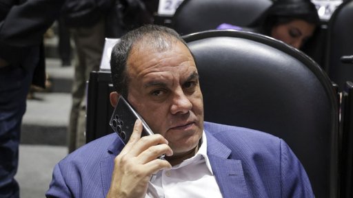 Cuauhtémoc Blanco justifica jugar pádel durante sesión legislativa por motivos de salud