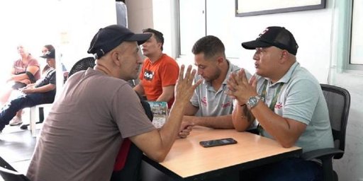 Iniciativas de inclusión laboral buscan derribar barreras para personas con discapacidad y mayores de 50 años