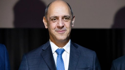 Candidato do PS no Porto Inspira-se em Paris para Aumentar Habitação Pública