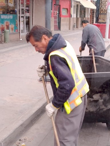 Servidores Públicos Ejemplares: Personal de Limpia de Juárez Prepara el Centro Histórico el 1 de Enero