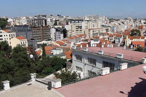 Vendas de casas aceleram e aproximam-se de máximos históricos apesar de preços recorde