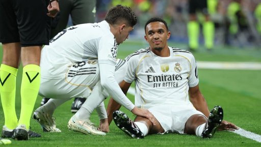 Trent Alexander-Arnold sufre una lesión muscular en su debut en Champions con el Real Madrid