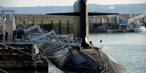 Survol de la base de l'Île Longue : la dissuasion nucléaire française à l'épreuve des drones