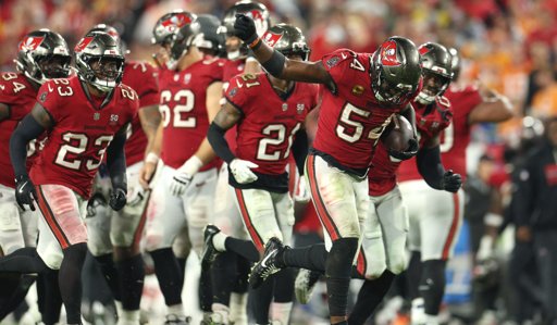 Los Buccaneers derrotan a los Panthers, pero su destino en playoffs depende de otro resultado