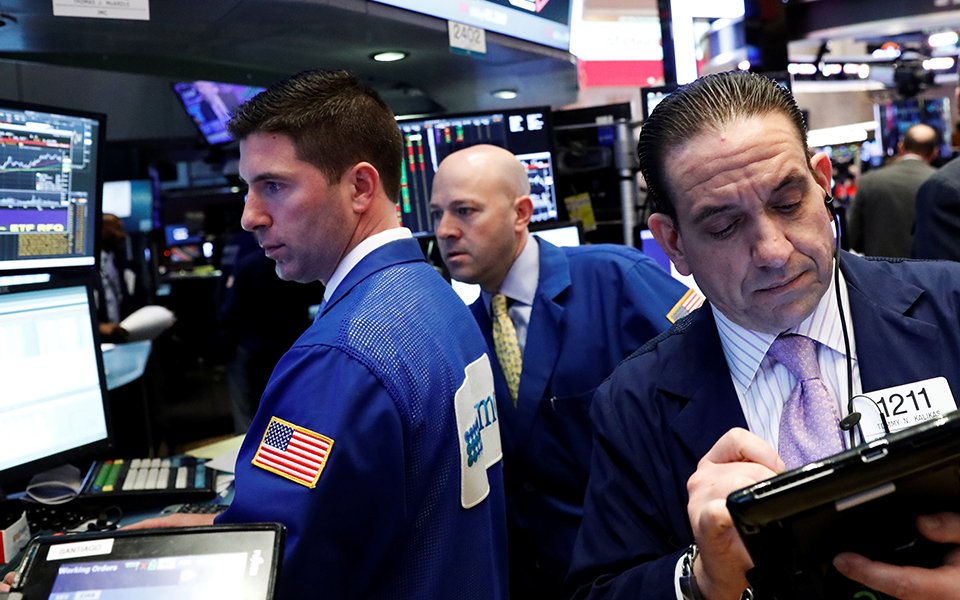 Ações da Intel sobem com notícias de potenciais investimentos estratégicos