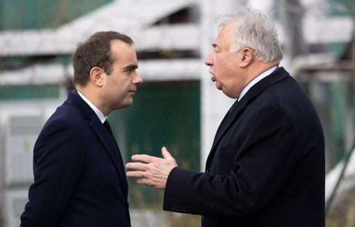 Tensions entre le gouvernement et le Sénat sur le budget et les retraites