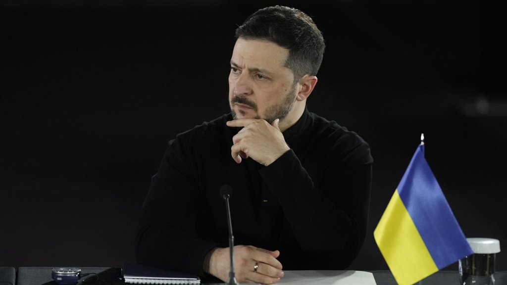 Trump Pressiona Índia com Tarifas por Compra de Petróleo Russo