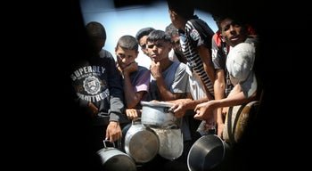 Fome e subnutrição em Gaza ceifam quase 200 vidas, incluindo 96 crianças