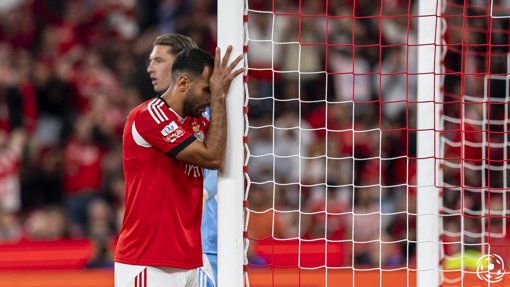 Com zero pontos em três jogos, Benfica enfrenta cenário histórico para o apuramento