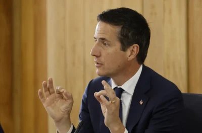 Gobierno de Trump impulsa prohibición de la doble ciudadanía en EE.

UU.