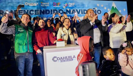 Más de 12 mil personas asisten al Encendido Navideño en Ramos Arizpe