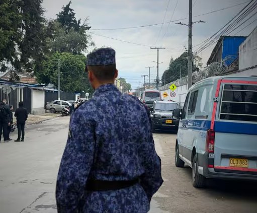 Ataque a guardias del Inpec en Bogotá evidencia crisis del sistema penitenciario