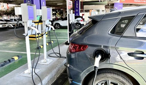 Ventas de Vehículos Híbridos y Eléctricos Registran Crecimiento Exponencial en Colombia