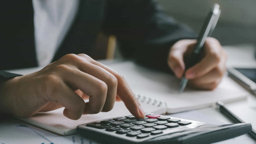 Governo avança com novo alívio no IRS para a classe média em 2026