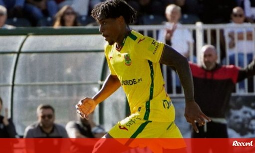 Paços de Ferreira avança na Taça de Portugal com vitória tangencial