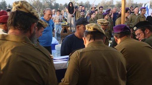 Veteranos israelíes de la guerra en Gaza enfrentan una crisis de salud mental
