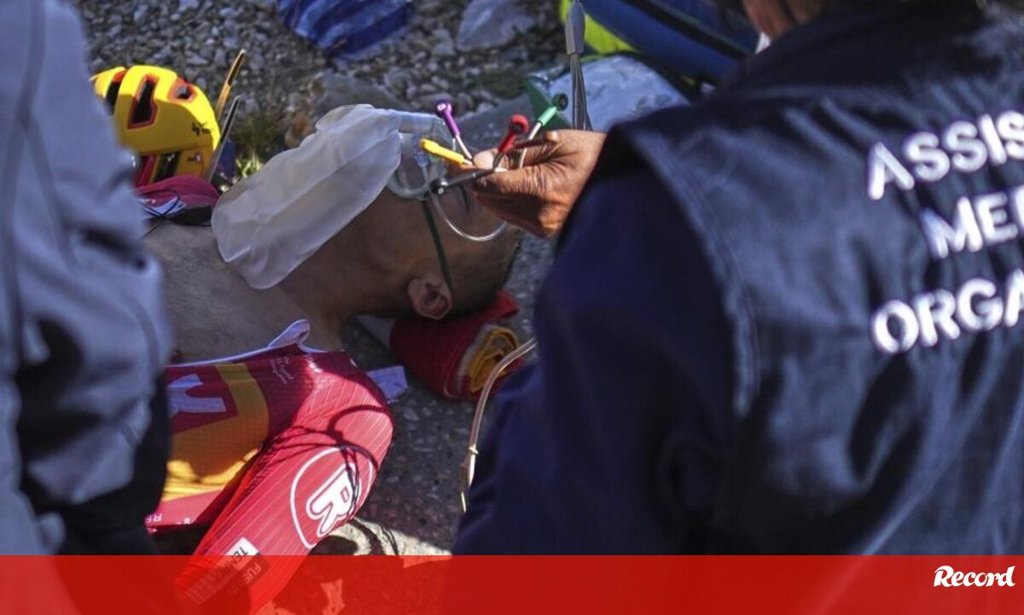 Susto e Alívio no Tour: Tobias Johannessen Continua em Prova Após Colapso