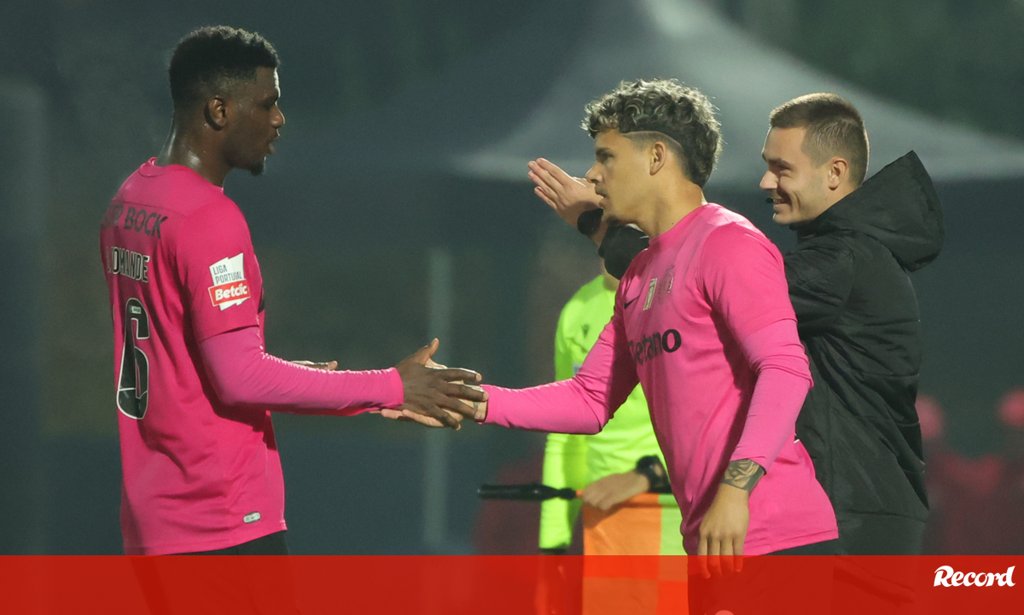 Lesões de Diomande e Maxi Pereira Condicionam Mercado do Sporting