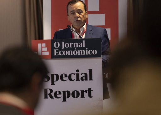 Desinformação Consolida-se como Ameaça Central no Ciberespaço