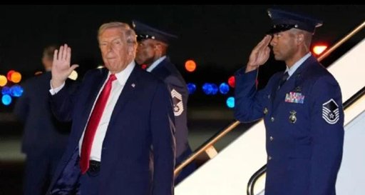 EE.

UU.

Eleva la Presión sobre Venezuela con Despliegue Militar y Oberturas de Diálogo