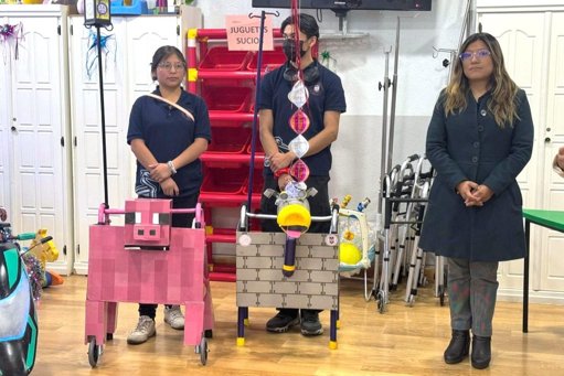 Estudiantes de la UATx transforman sillas de ruedas para el Hospital Infantil de Tlaxcala