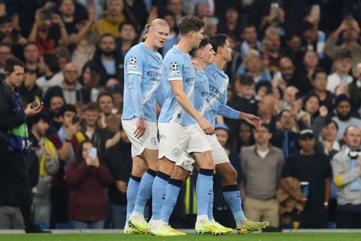 Manchester City goleia Borussia Dortmund com Bernardo Silva a completar 100 jogos na Champions