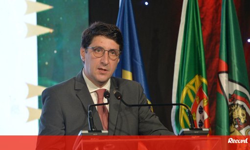 Controvérsia Envolve Potenciais Investidores Brasileiros na SAD do Marítimo