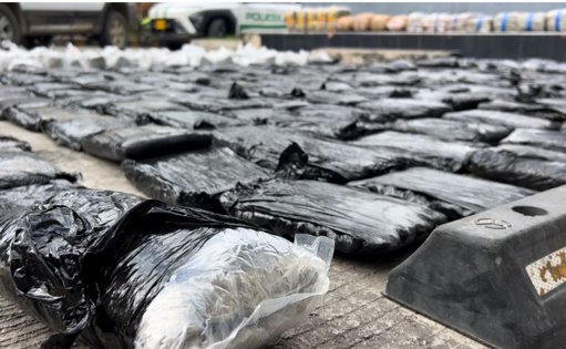 Descubren media tonelada de marihuana en Bogotá tras un choque de tránsito