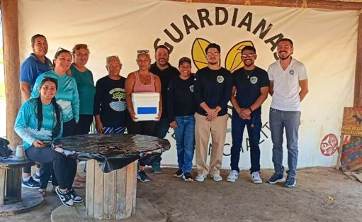 Universidad de BCS impulsa a mujeres acuicultoras con donación de semillas de ostión