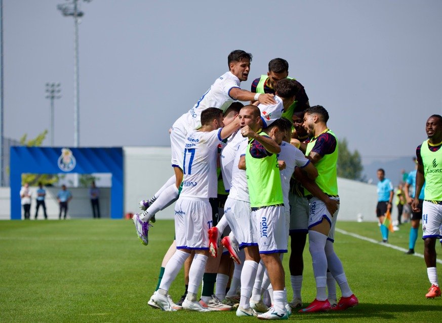 Lusitânia de Lourosa recupera de desvantagem de dois golos e empata com Chaves