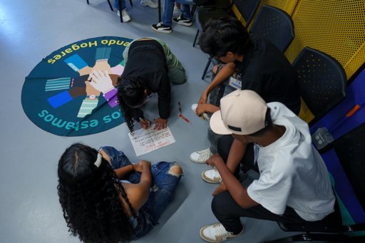 Medellín implementa modelo de atención humanizado para niñez en hogares de protección