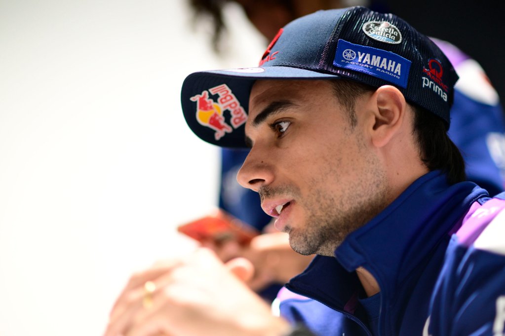 Corrida presidencial para 2026 intensifica-se com novas estratégias e apoios declarados