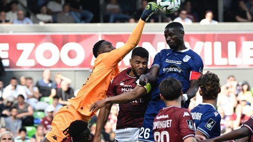 Blessures en Ligue 1 : soirée noire pour Pape Sy, Danois et Cho touchés à l'échauffement