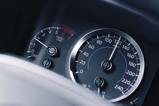 China reage com licenças de exportação para veículos elétricos